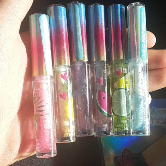 Lipgloss - Picture 3 of 4